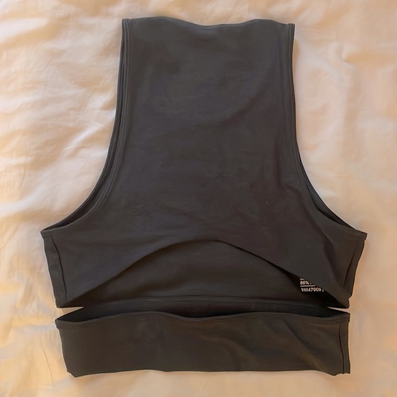 Outdoor Voices Slash Back Crop - Picture 2 of 5